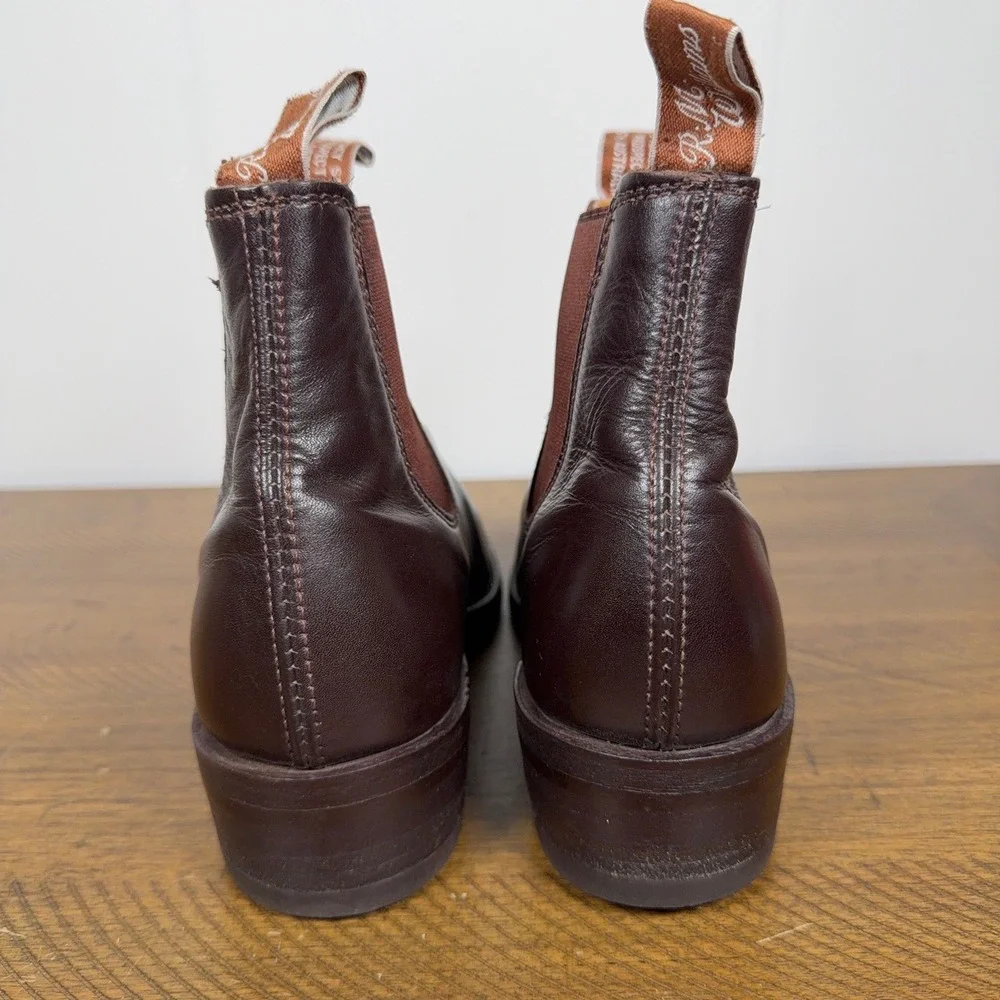 R.M. Williams item great